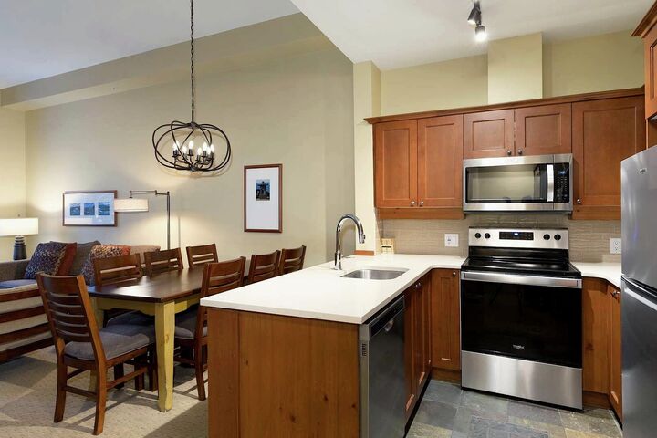 Dining Room & Kitchen