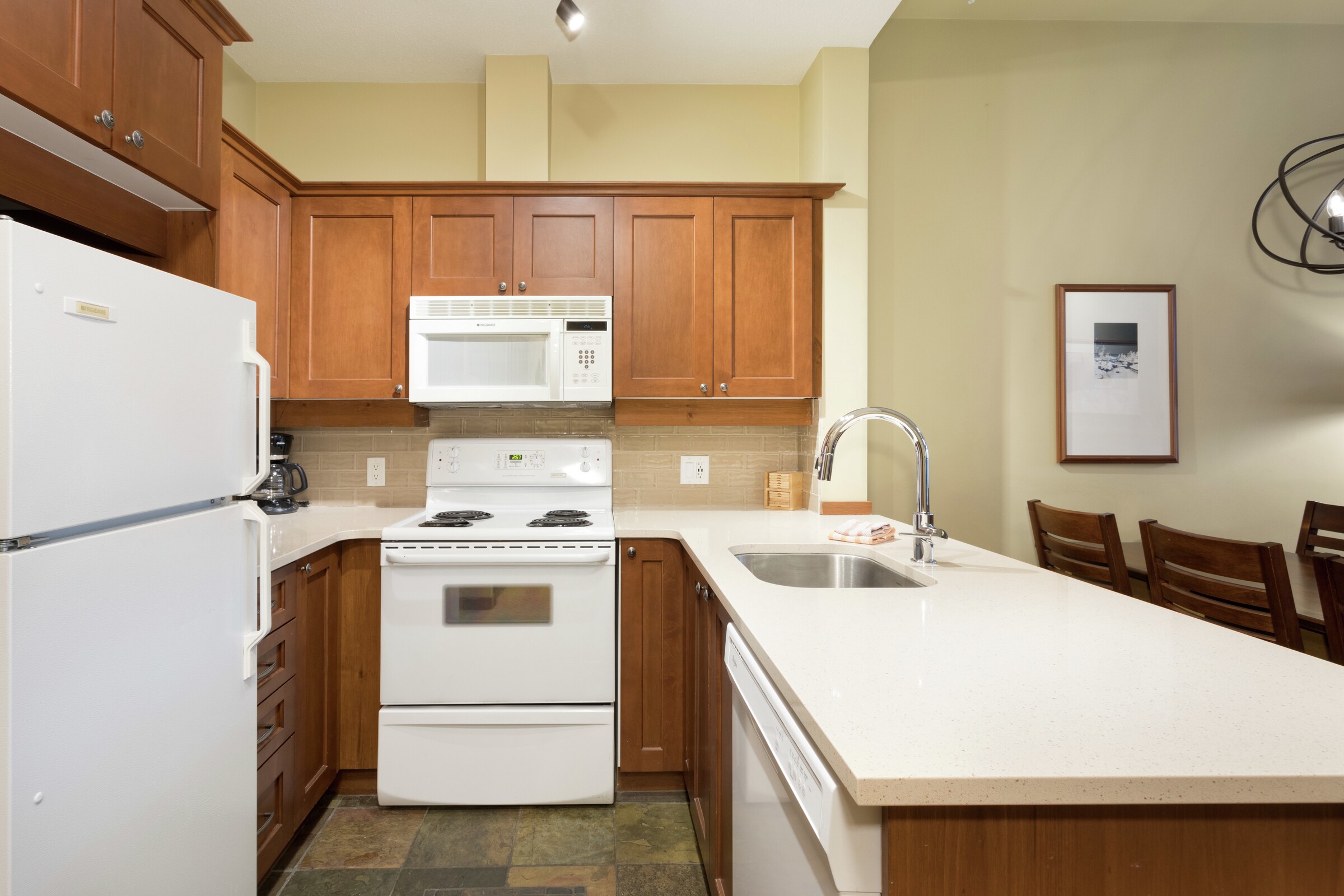#302 - Kitchen