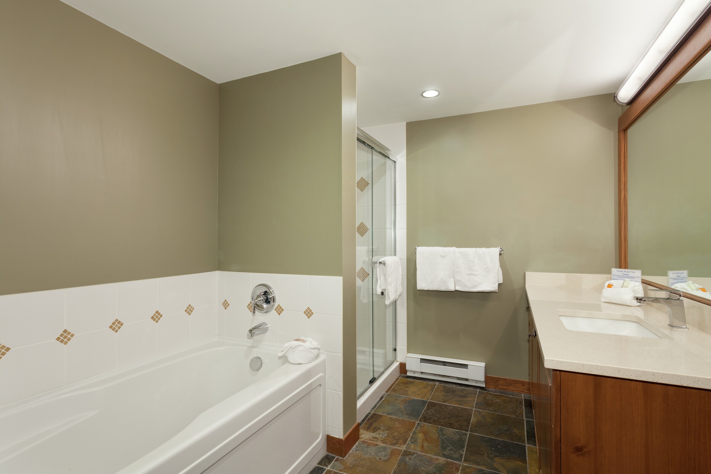 #305 - Bathroom
