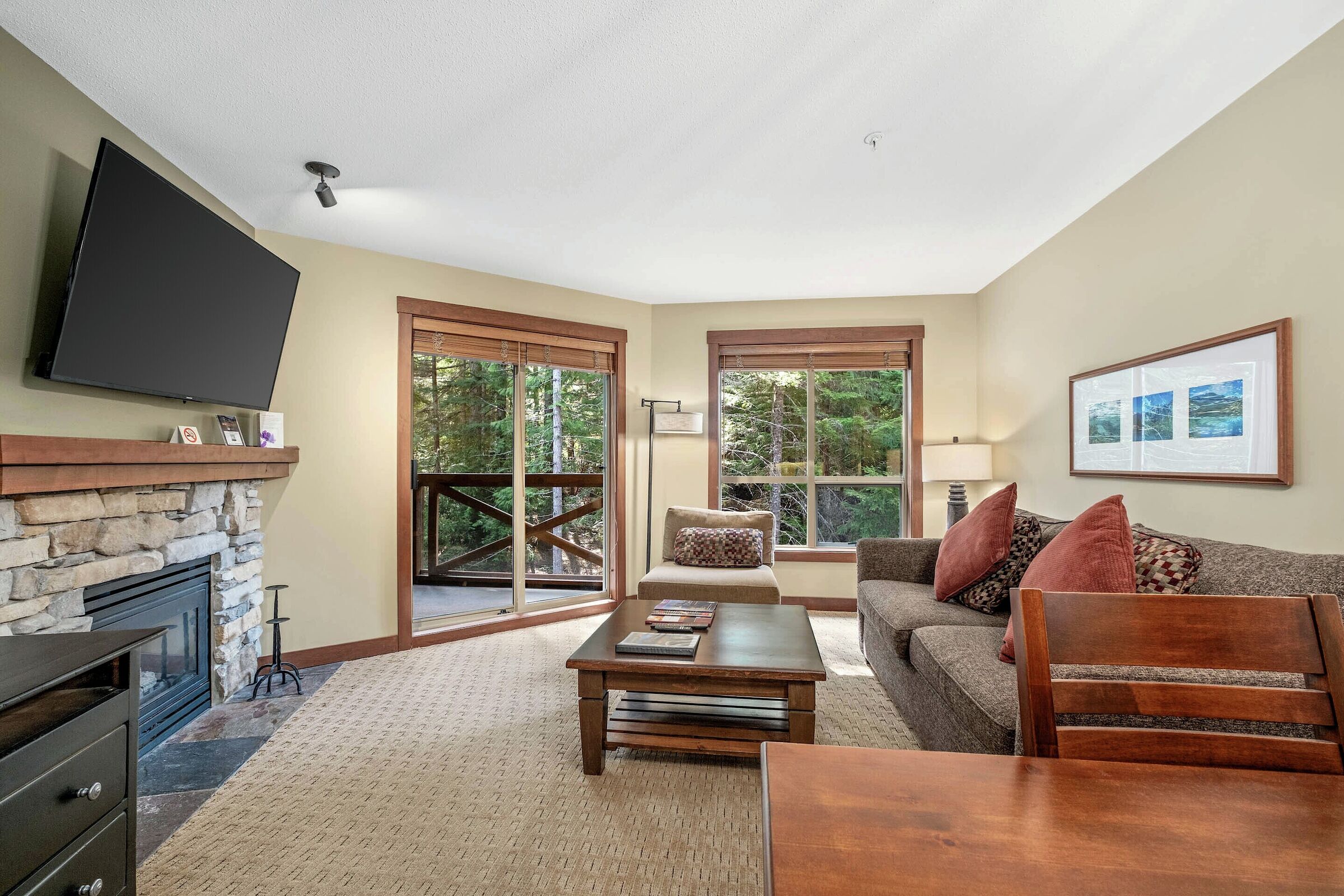 #207 - Living Area