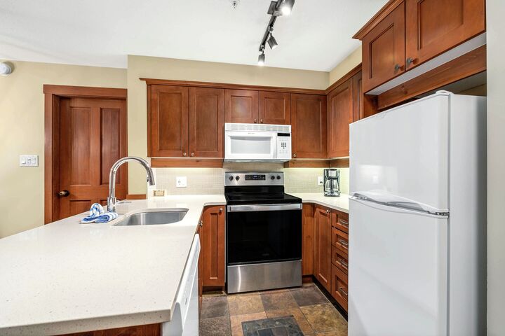 #207 - Kitchen