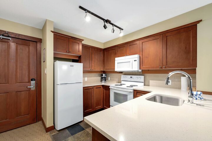 #304 - Kitchen