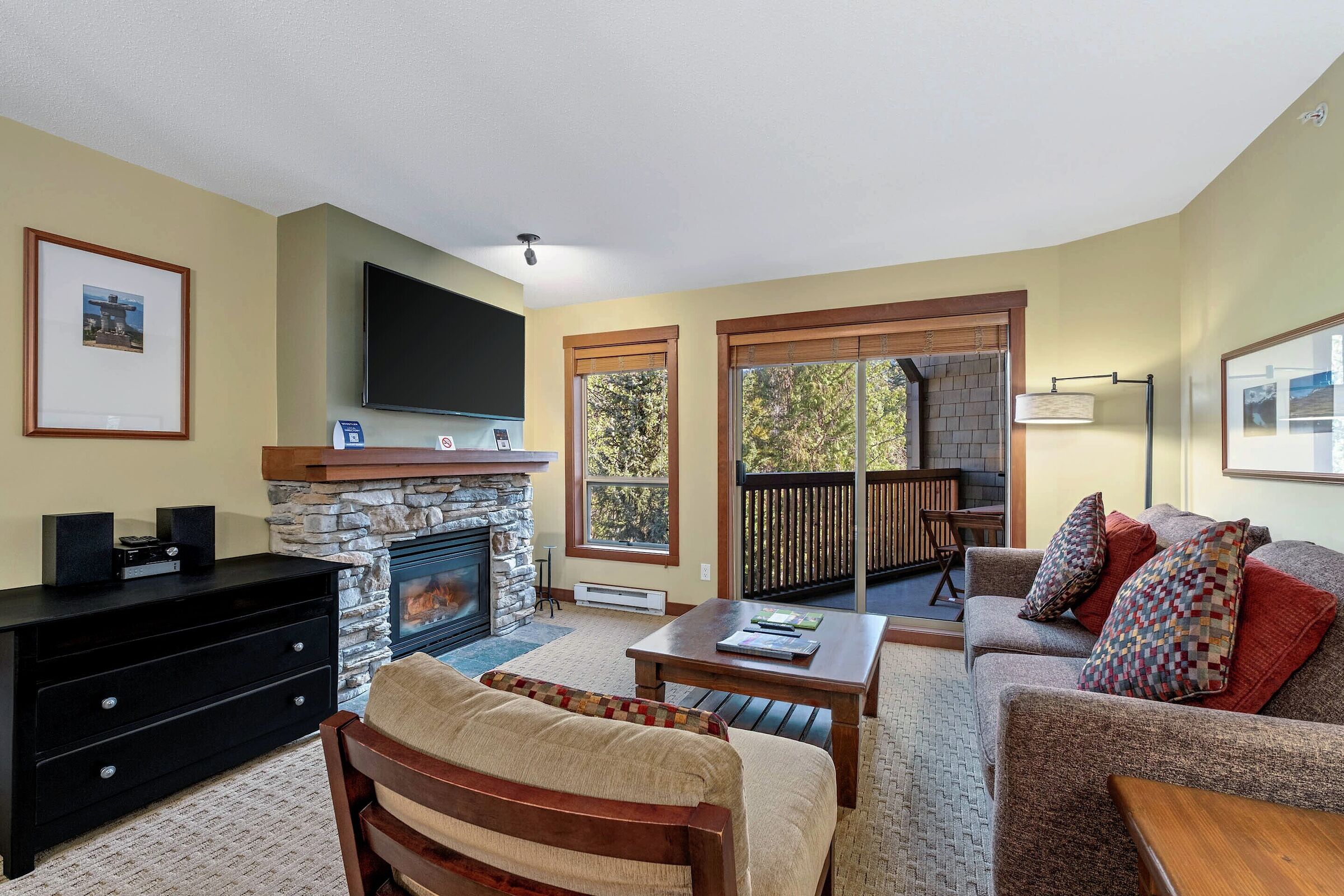 #401 - Living Area