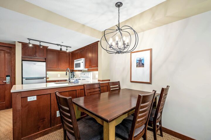 #201 - Dining Area & Kitchen