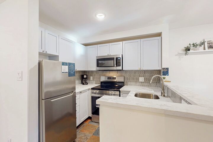 #122 - Kitchen