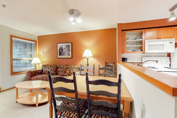 #115 - Living Area