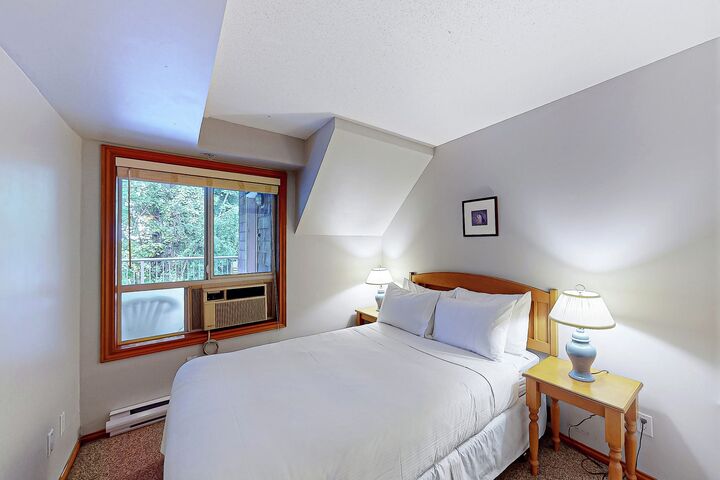 #115b - Bedroom