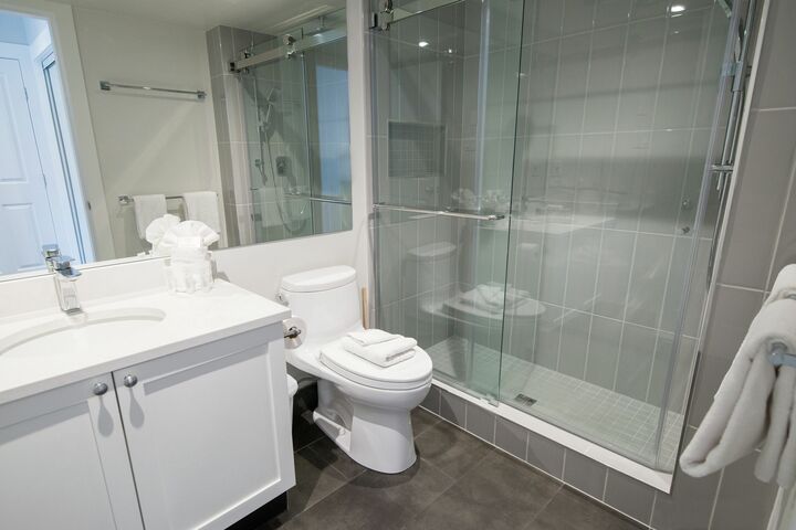 Master Ensuite Bathroom