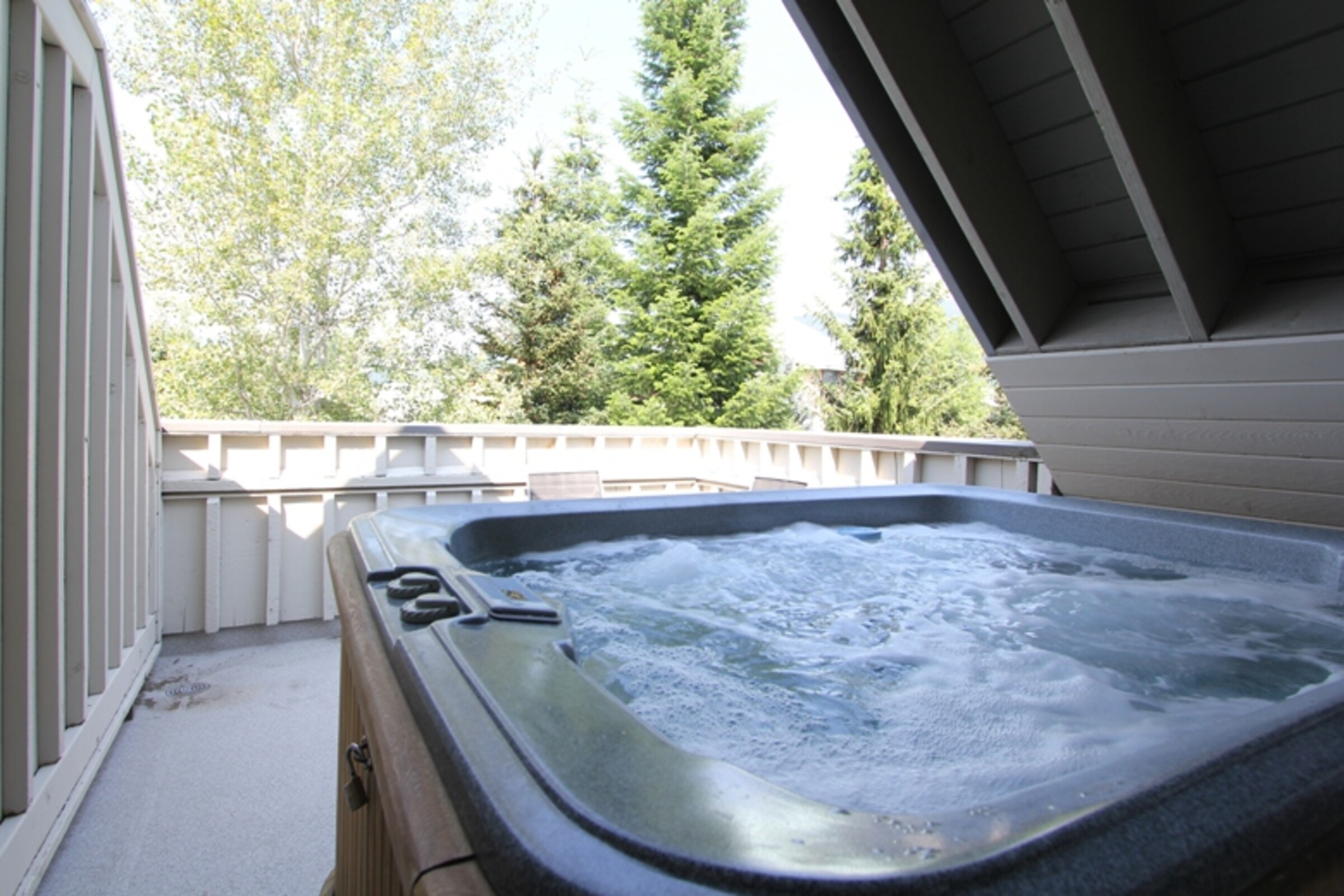 Outdoor Hot Tub