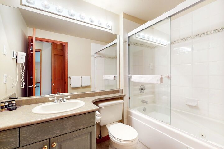 #72 - Bathroom