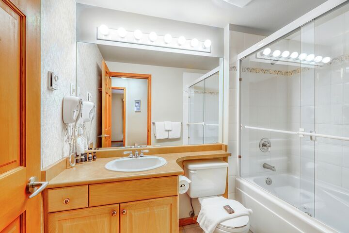 #35 - Bathroom