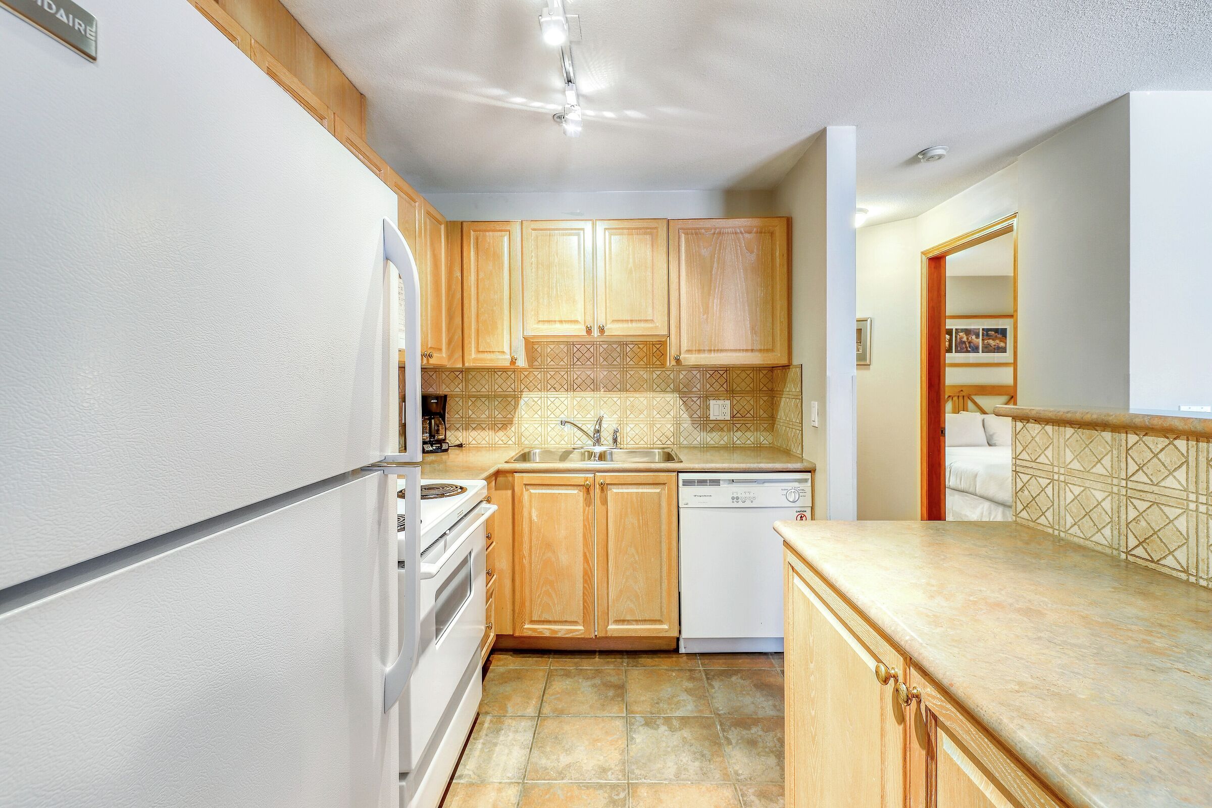 #35 - Kitchen
