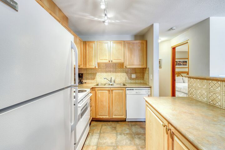#35 - Kitchen