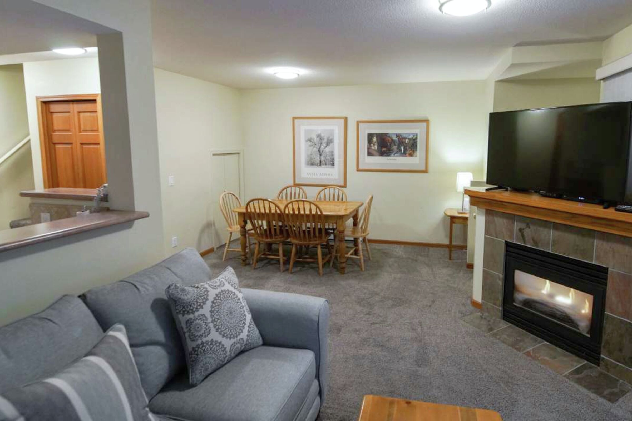 #32 - Living Room & Dining Room