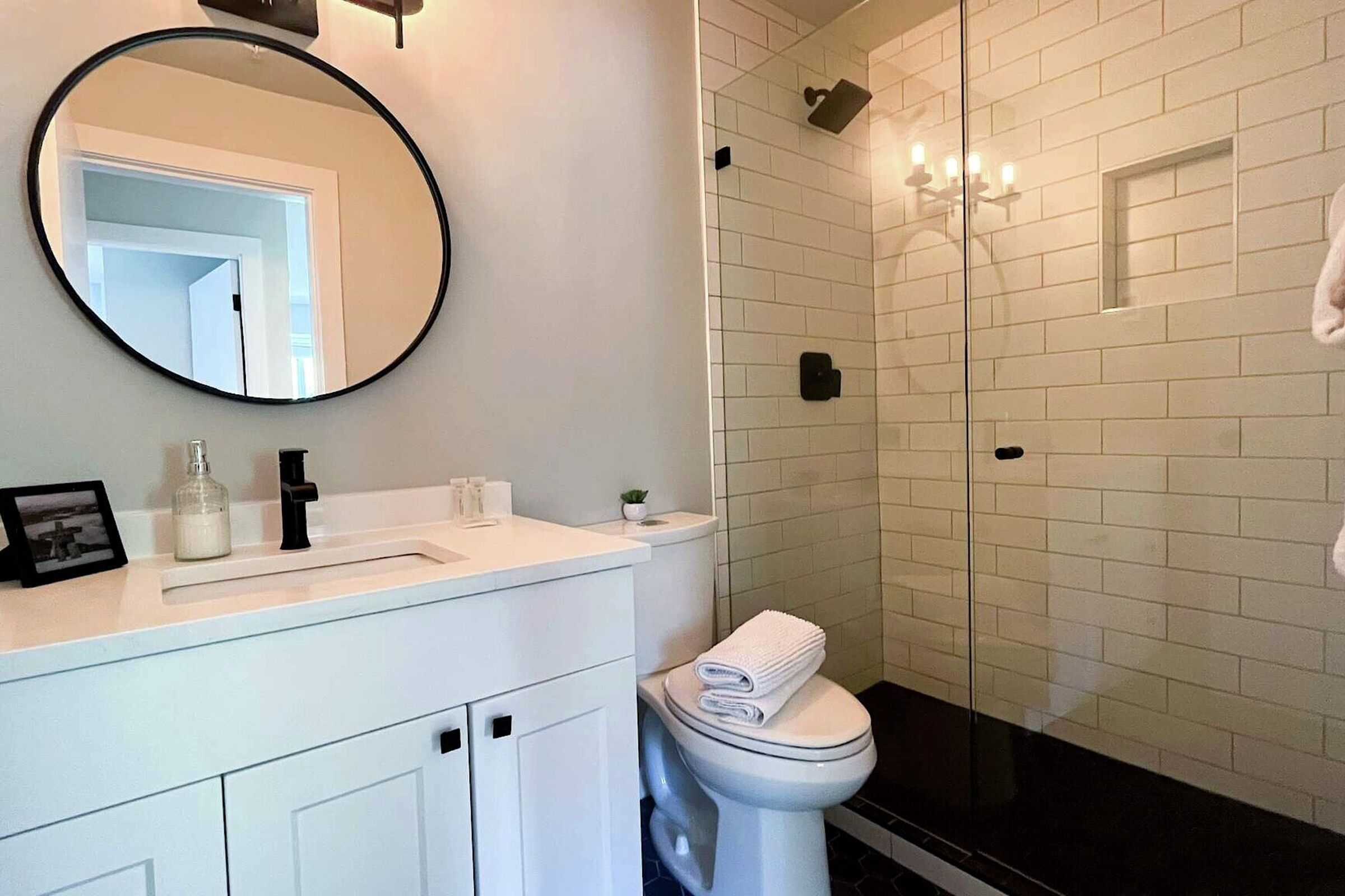 401 - Bear - Bathroom