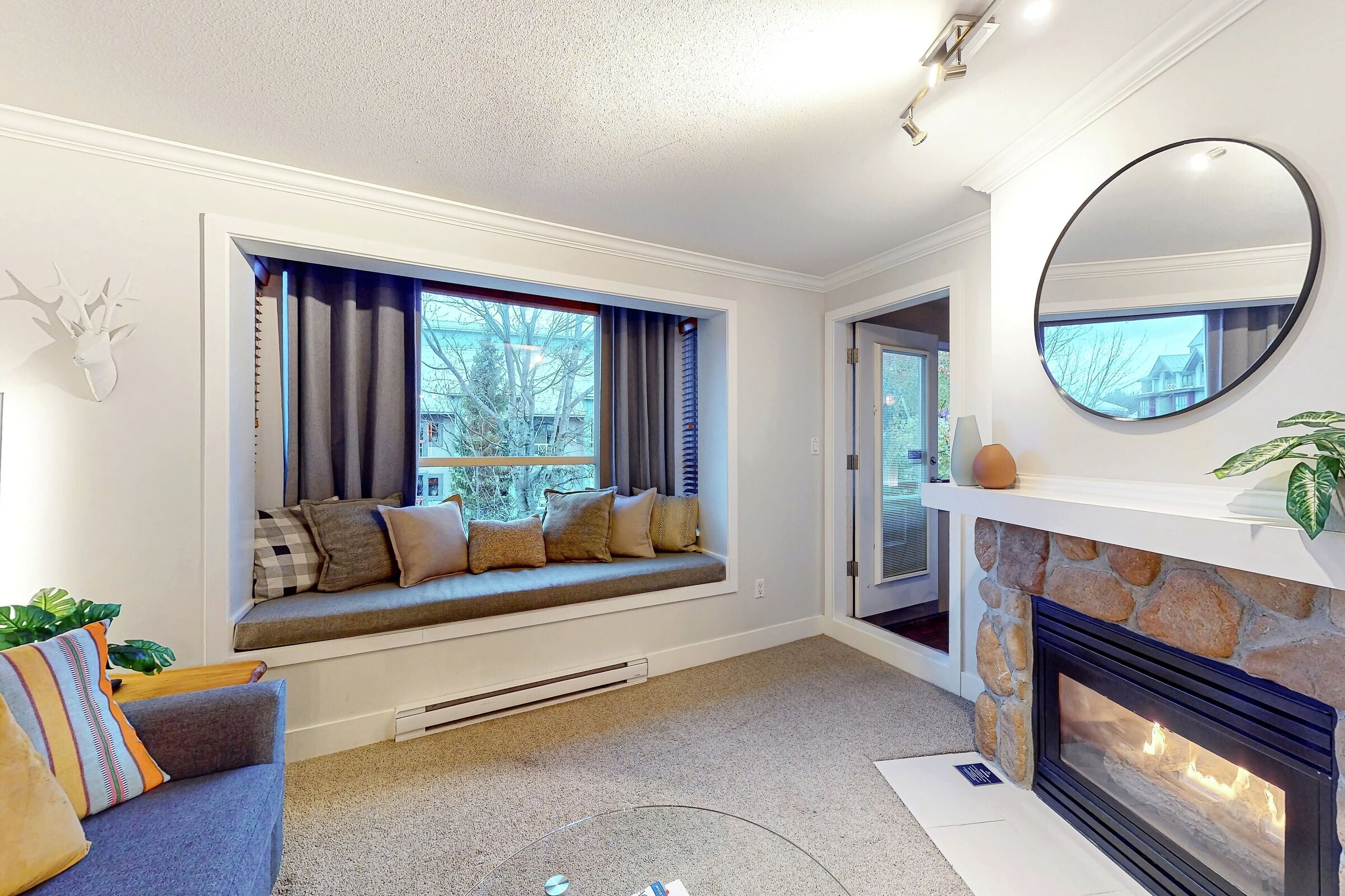 #427 - Living Area