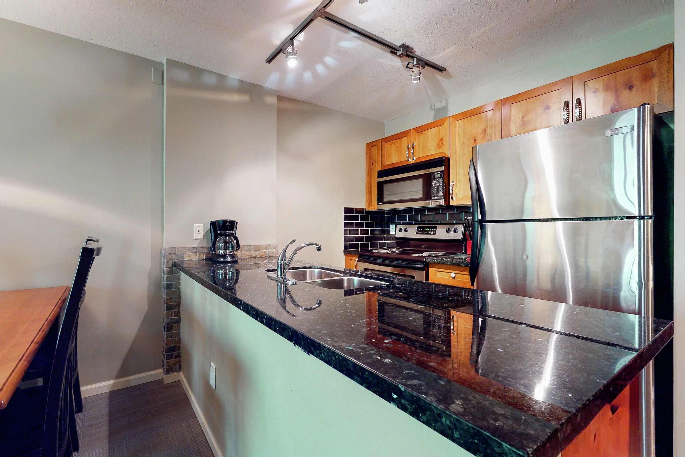 #302 - Kitchen