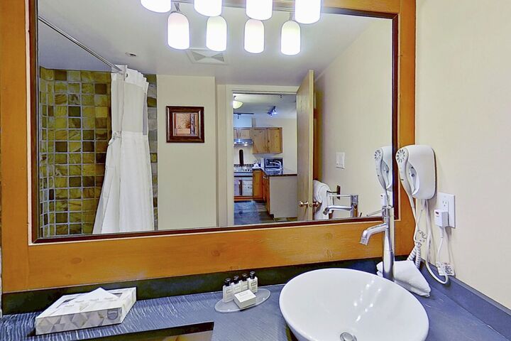 #252 - Bathroom