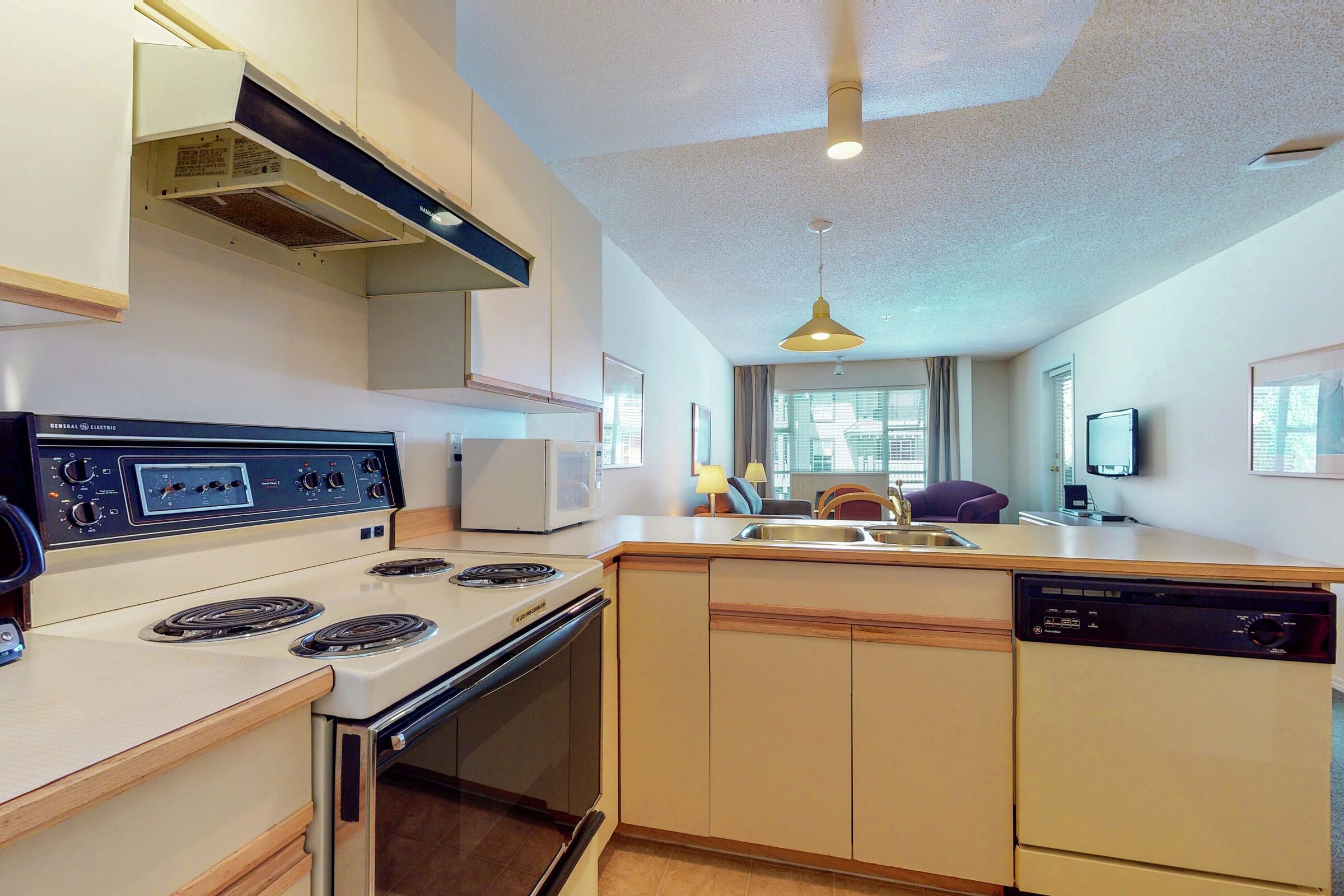 #203 - Kitchen