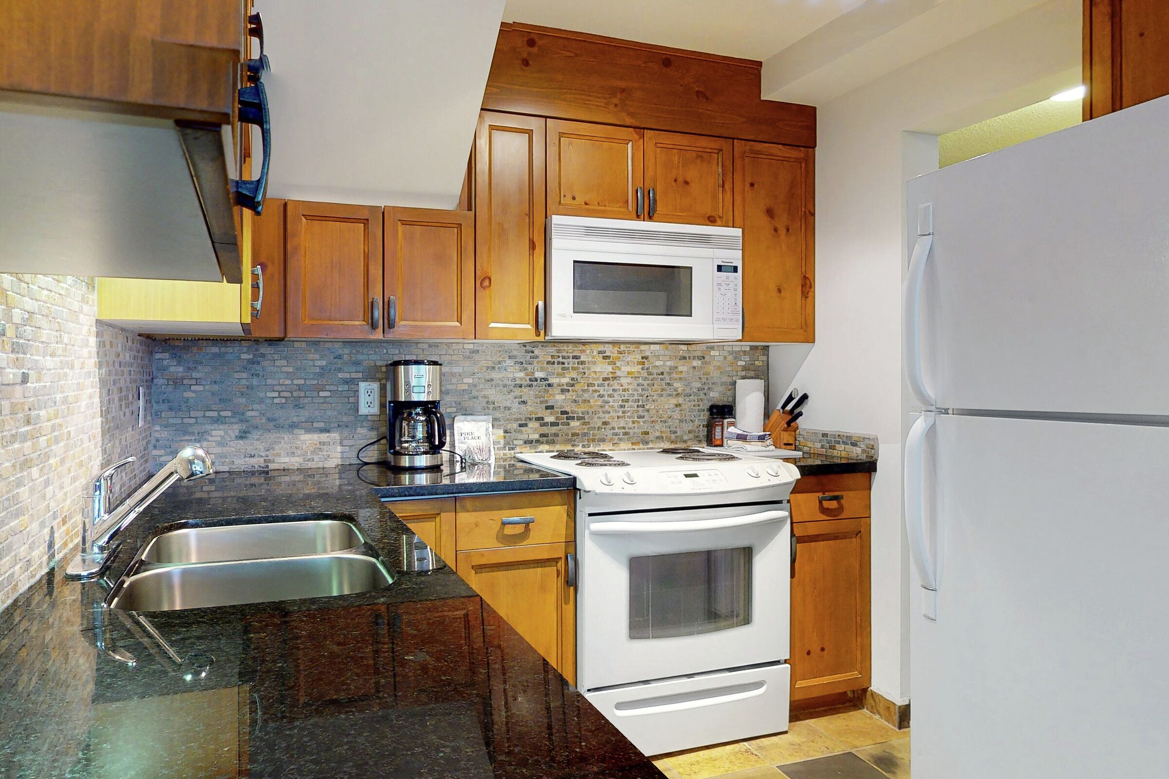 #335 - Kitchen