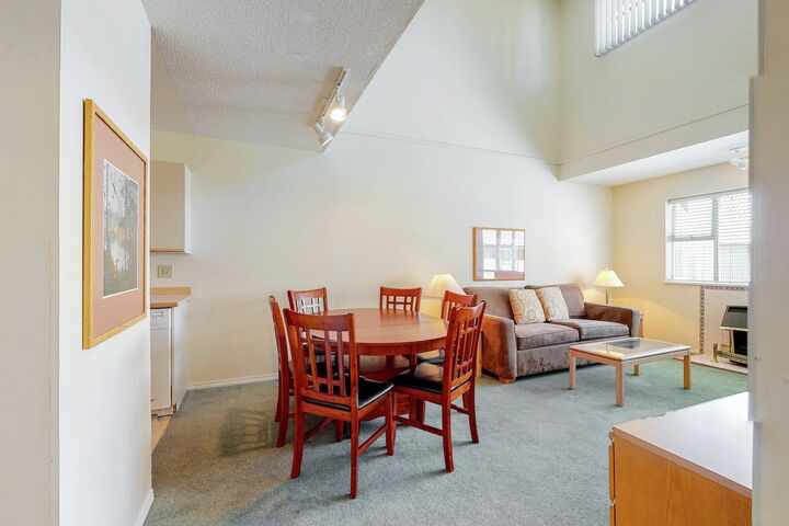 #303 - Dining Area