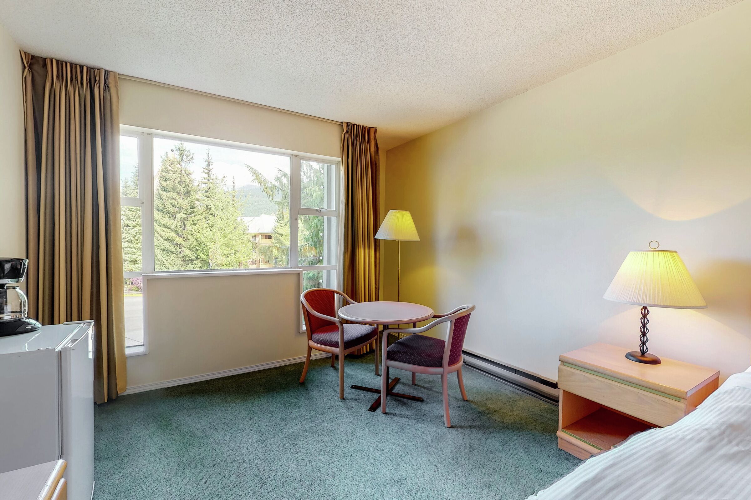 #222 - Hotel Room Dining Area