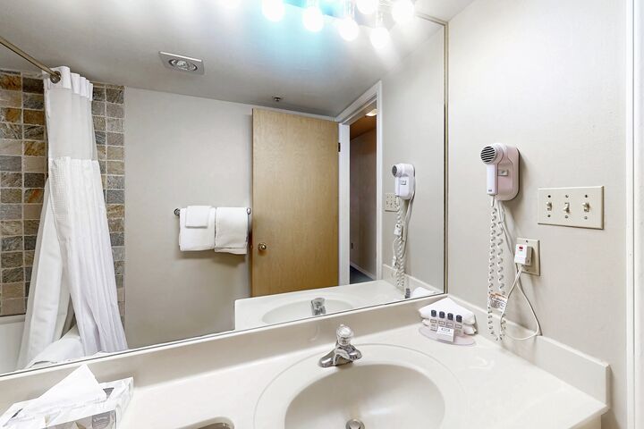 #234 - Studio Bathroom