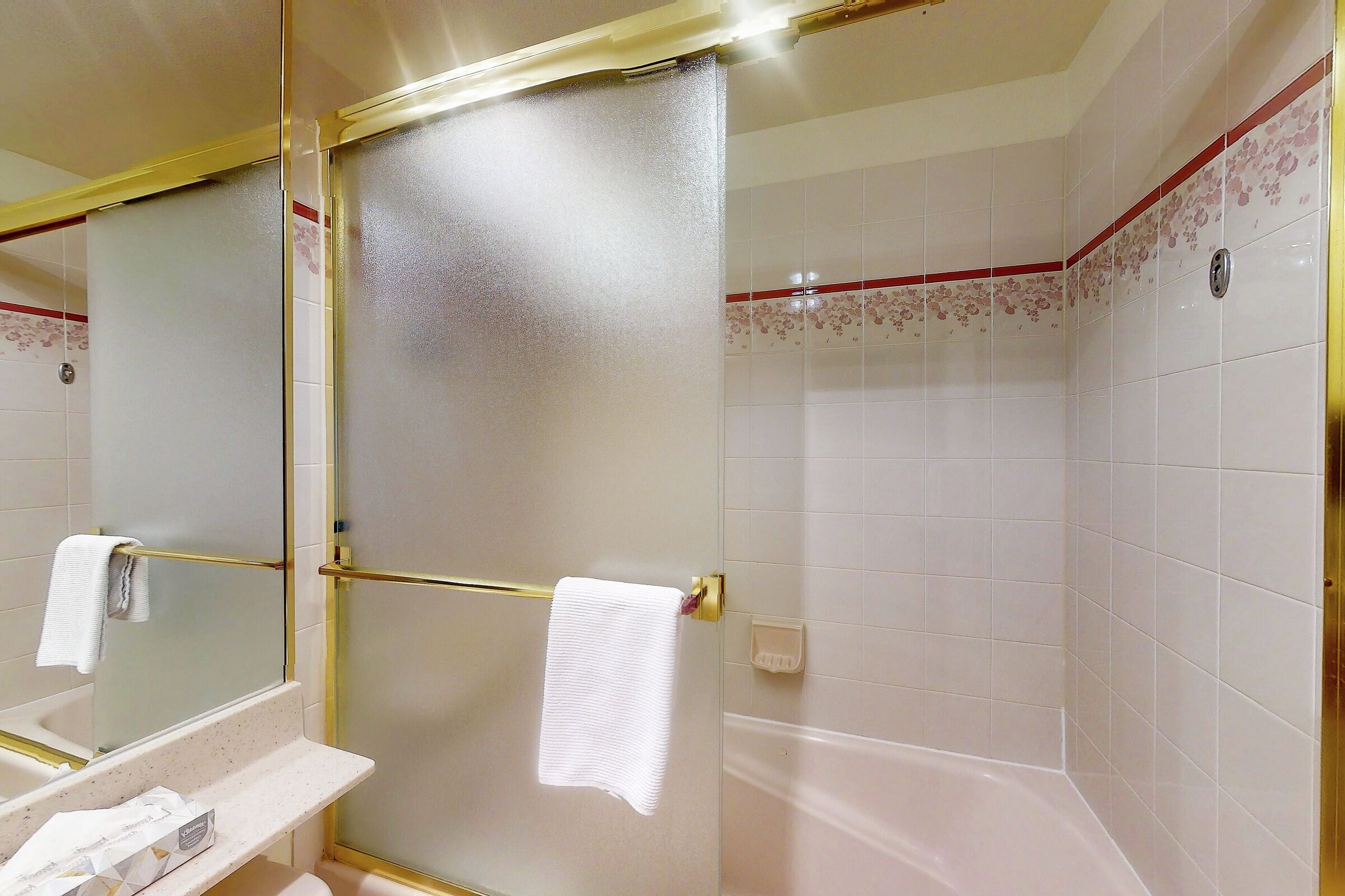 #223 - Studio Bathroom