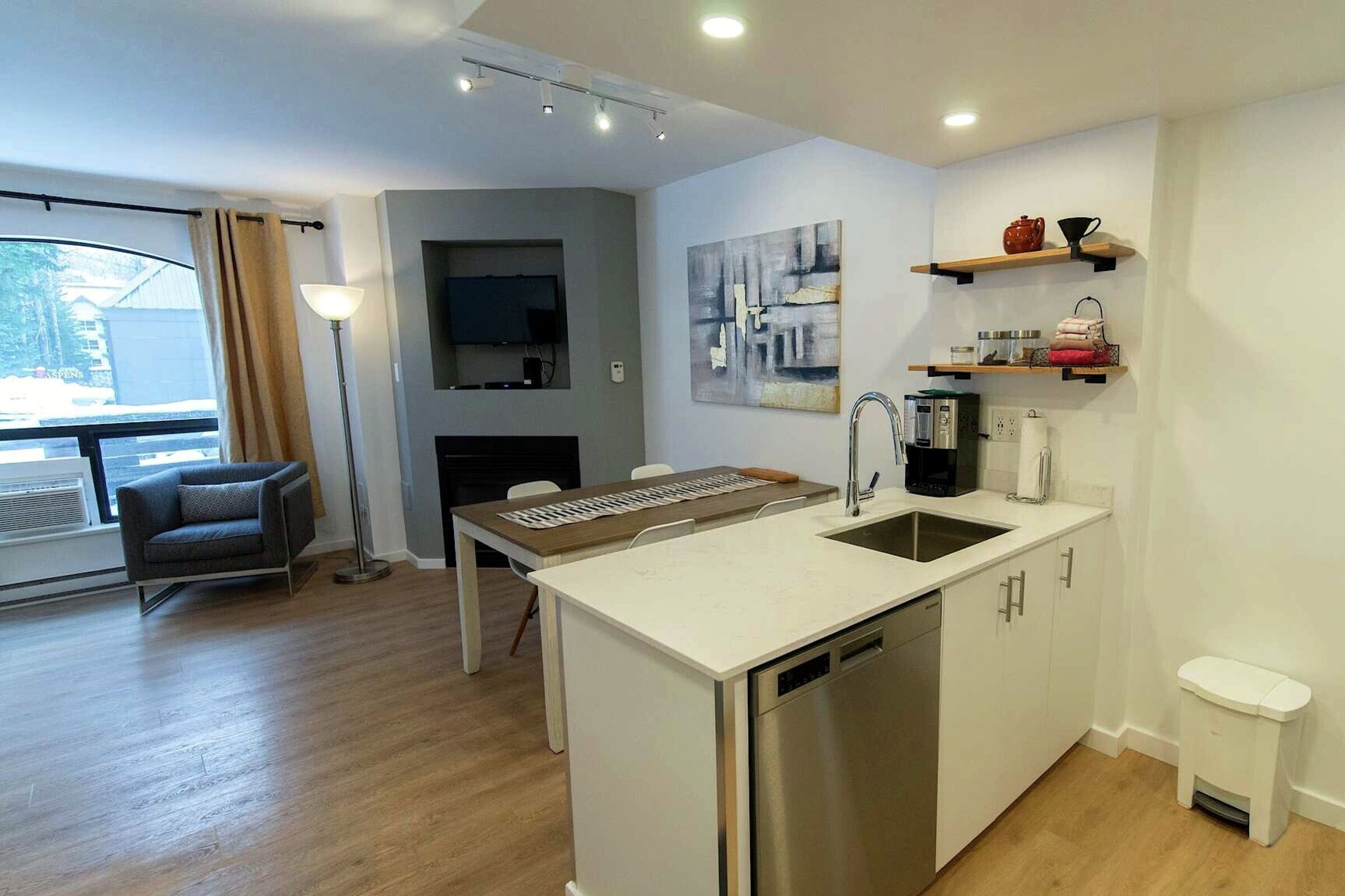 #214 - Kitchen