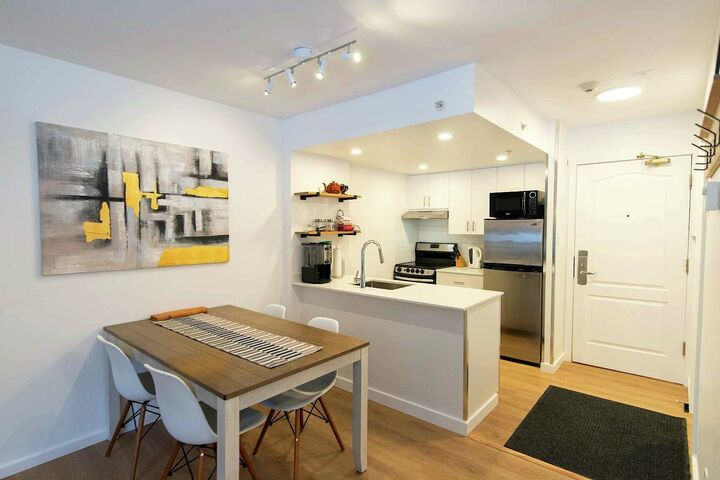 #214 - Dining Area & Kitchen