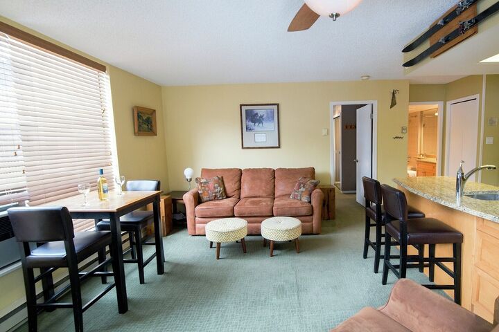 #403 - Living Area & Dining Area