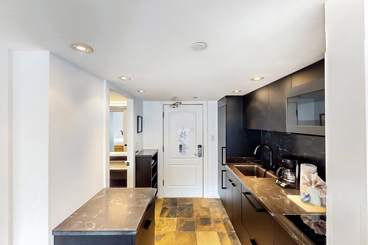 #616 - Kitchen