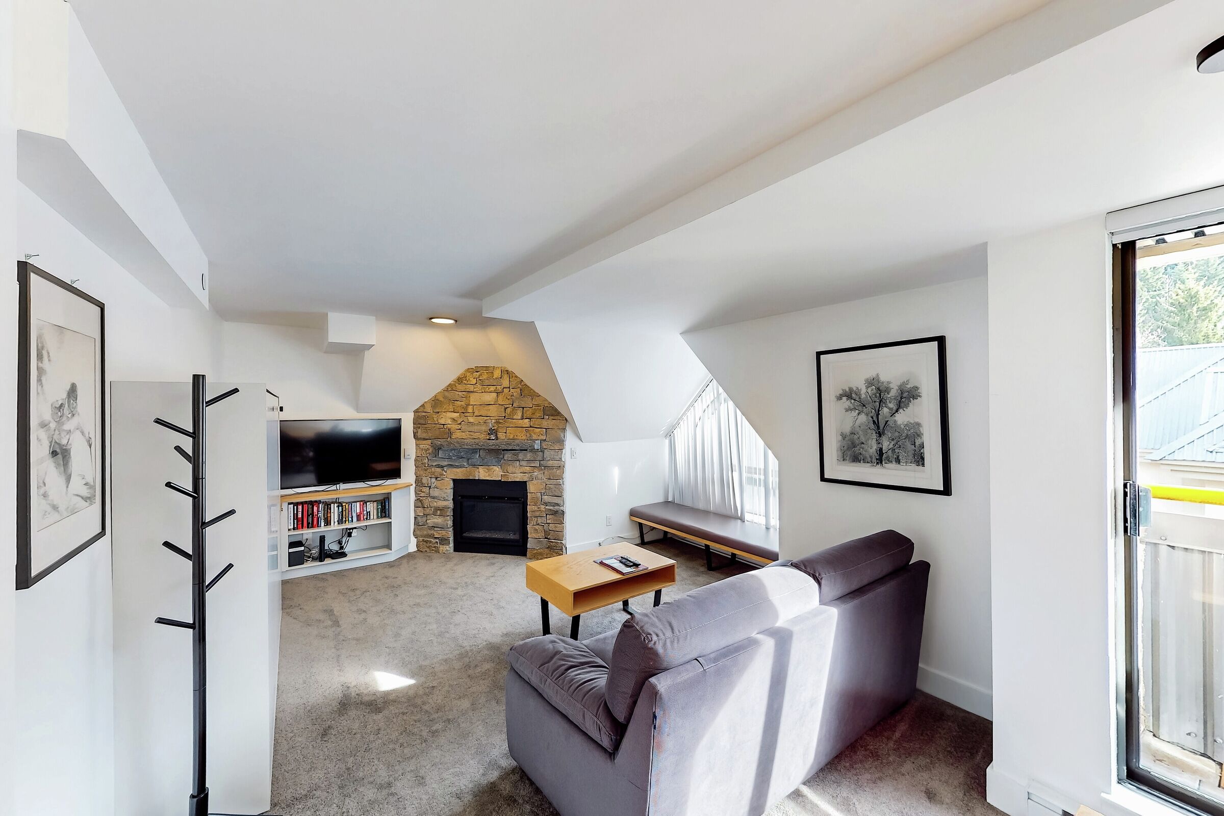 #616 - Living Area