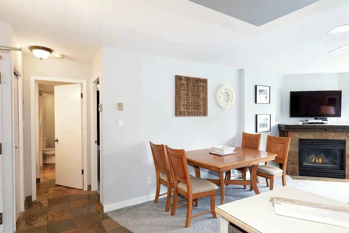 #421 - Dining Room