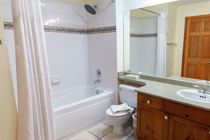 #100 - Bathroom