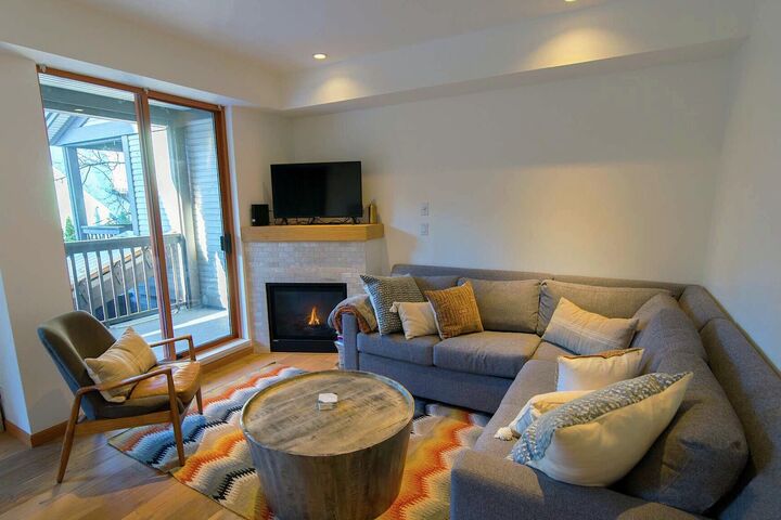 #12 - Living Area