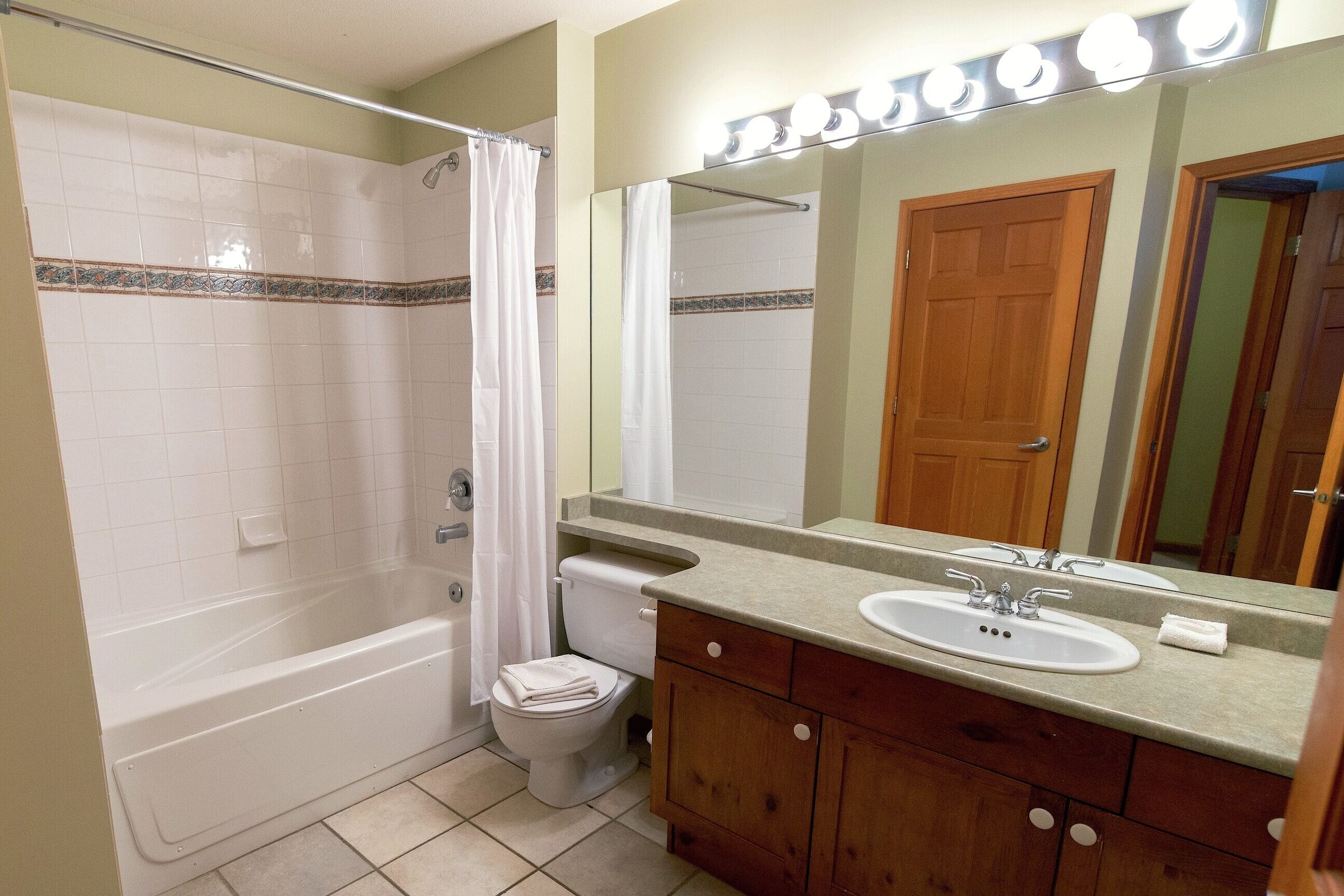 Master Ensuite Bathroom