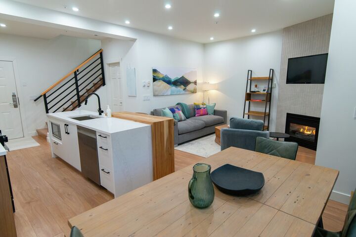 #57 - Dining Area & Kitchen