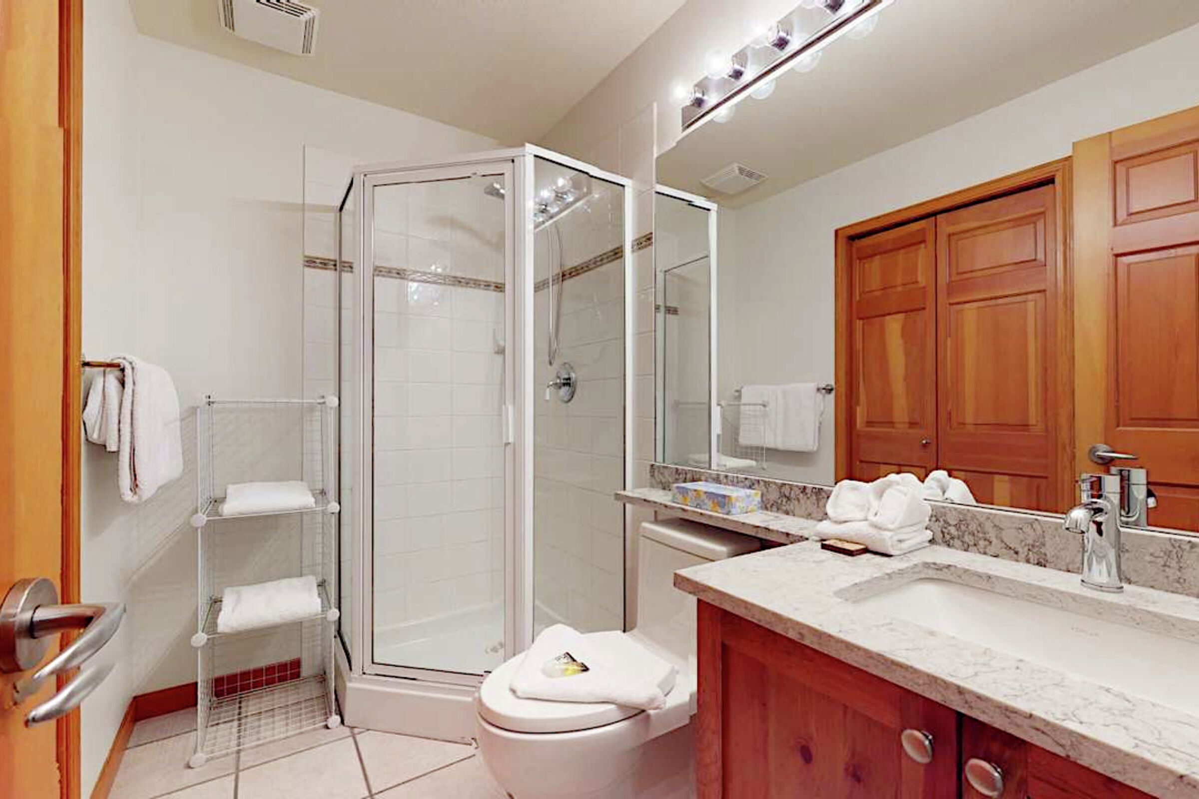 #101 - Bathroom