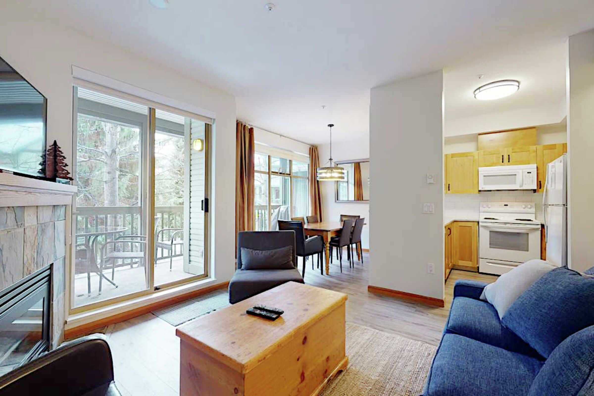 #101 - Living Room
