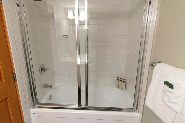 #13 - Bathroom