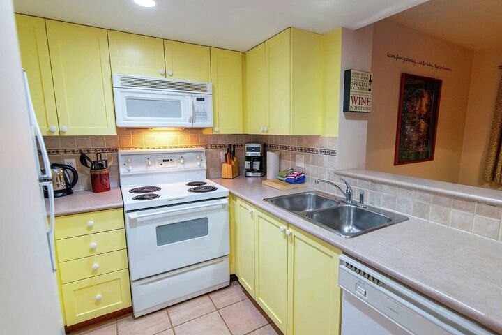#37 - Kitchen