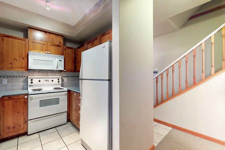 #93 - Kitchen