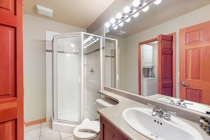#93 - Bathroom