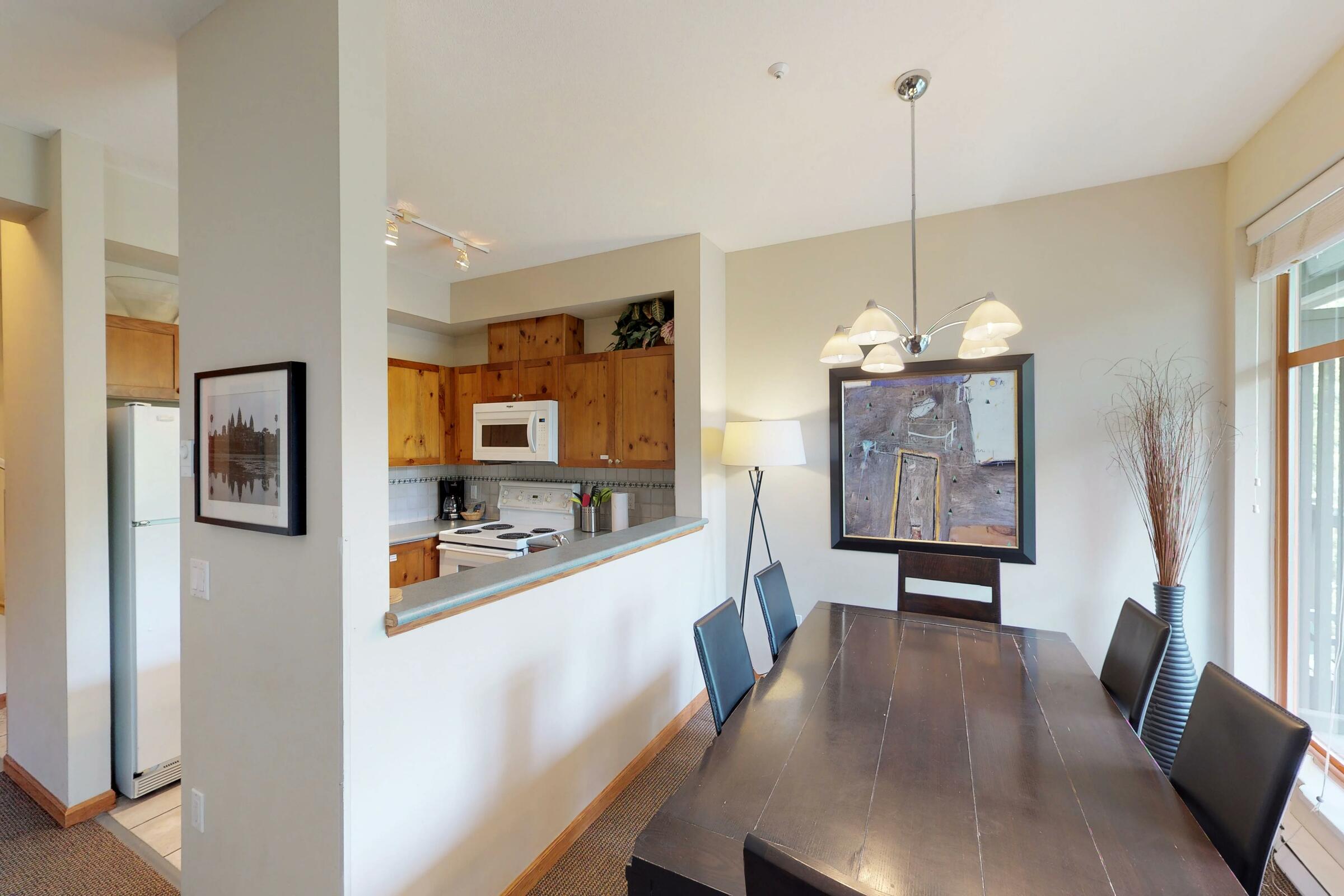 Dining Room & Kitchen