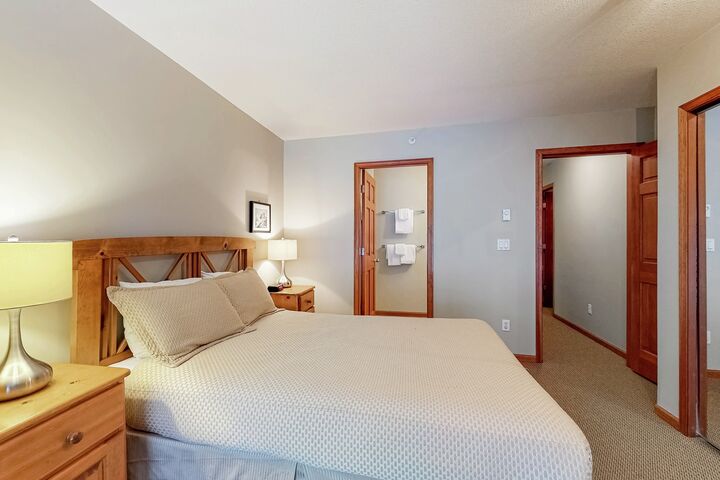 #05 - Master Bedroom