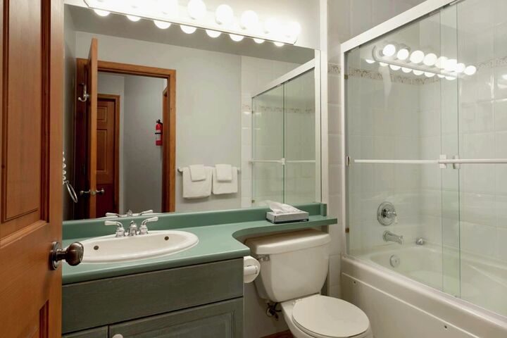 #23 - Bathroom