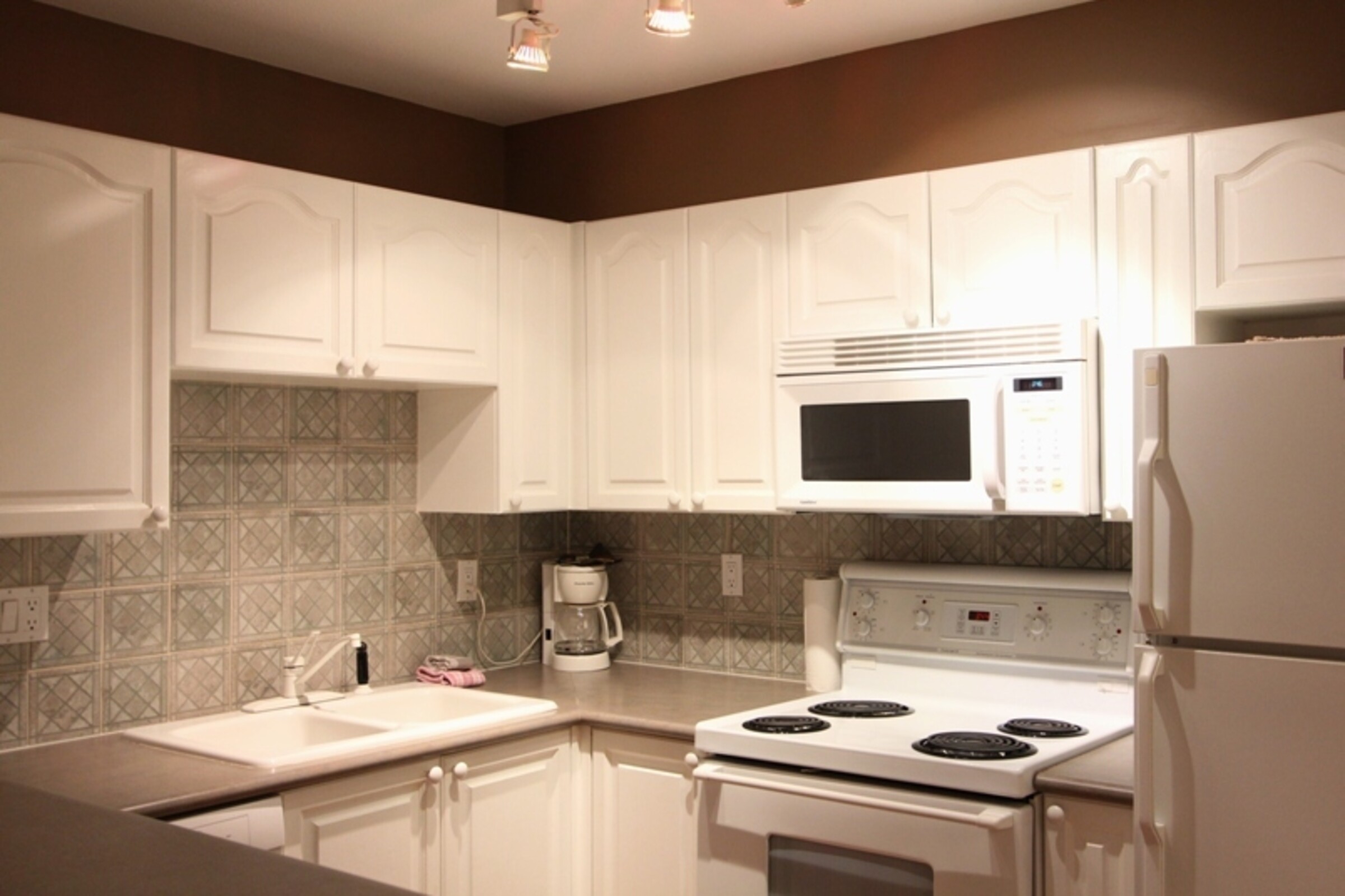 #53 - Kitchen