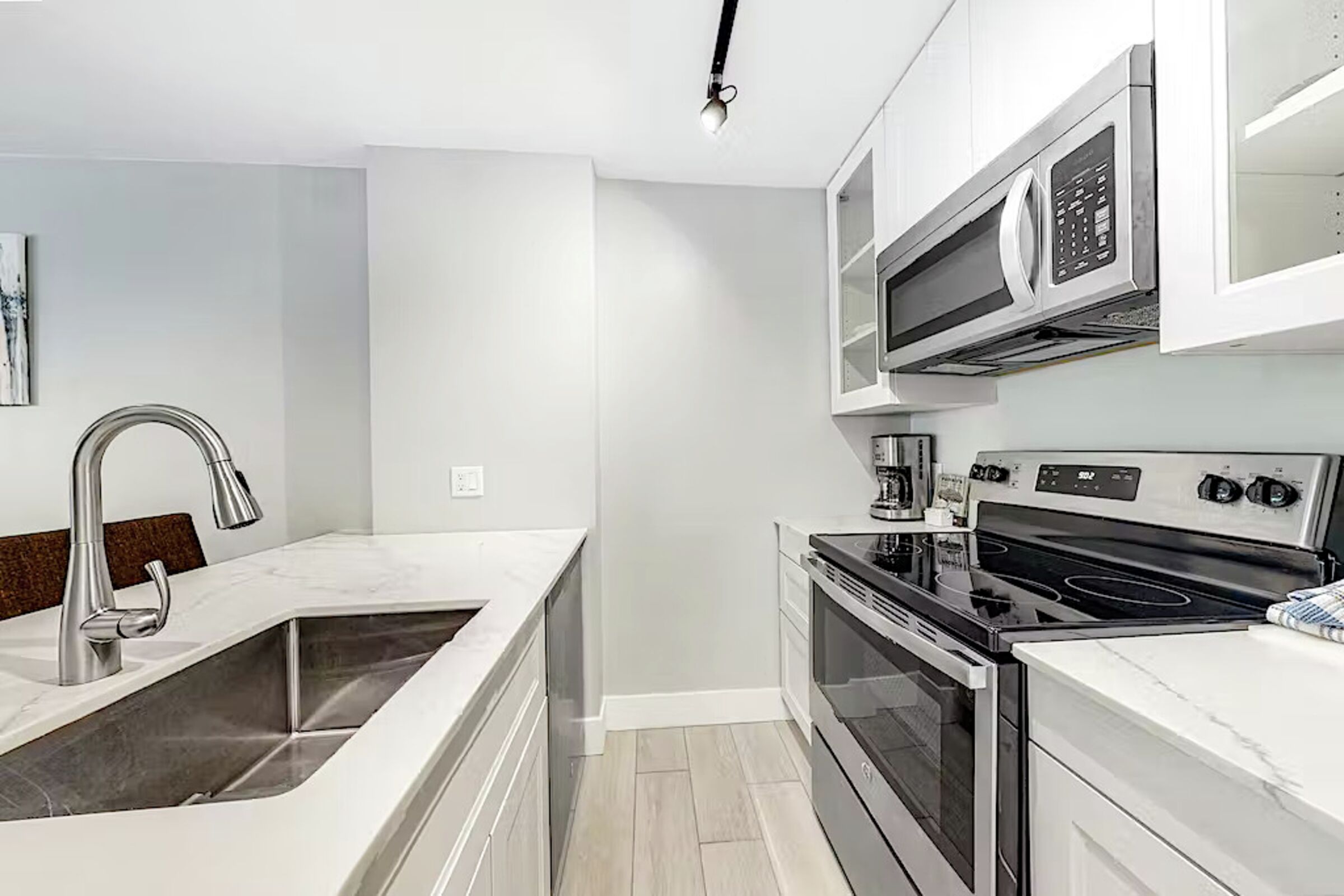 #233 - Kitchen