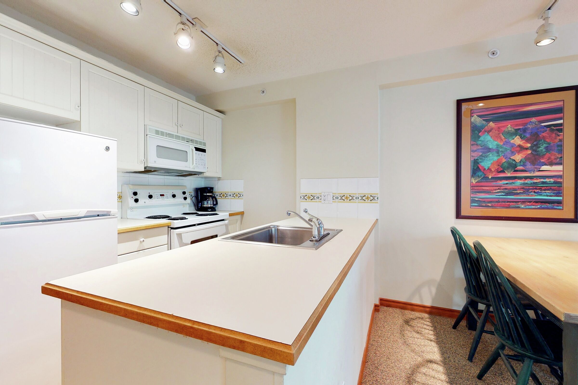 #421 - Kitchen